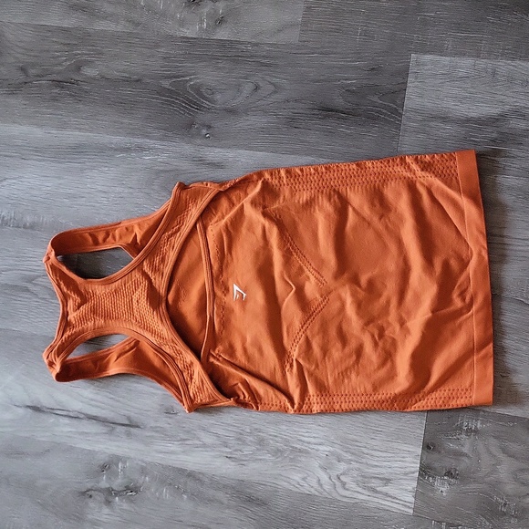 Gymshark tank top - Picture 2 of 3